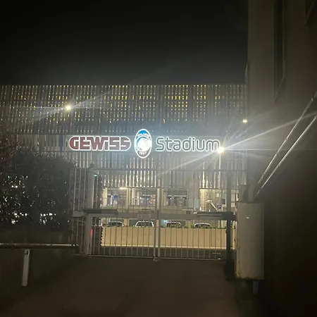 A Due Passi Dal Borgo E Citta Alta E Box Privato